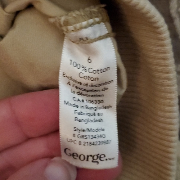 George Pretty Floral Clam Diggers - Picture 4 of 4